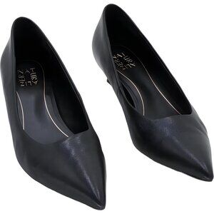 Naturalizer Natalia Pointed Kitten Heel Black - Women's US 9.5 W